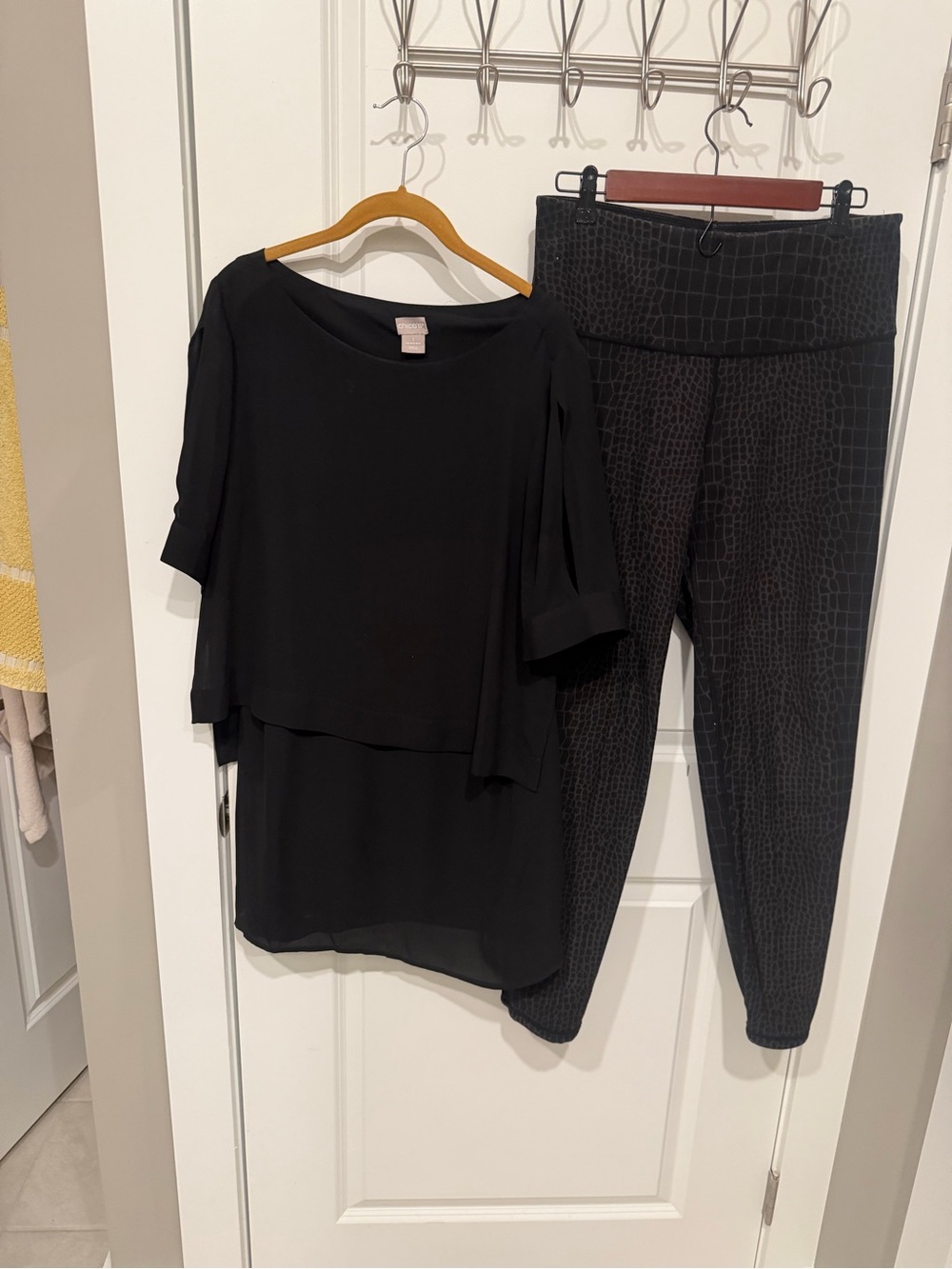 Chico's Black Layered Tunic and Textured Ponte Skinny Pants Set